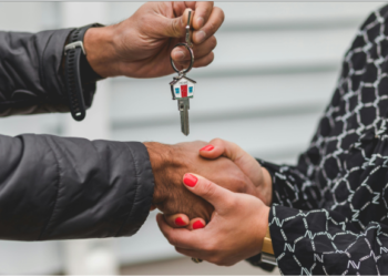 Why A Real Estate Franchise Beats Starting Solo