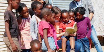 Employee Volunteering Program Benefits for Companies Volunteer Abroad Cooperating