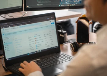 From Keywords to Context: How Generative Engine Optimization Services Are Changing SEO