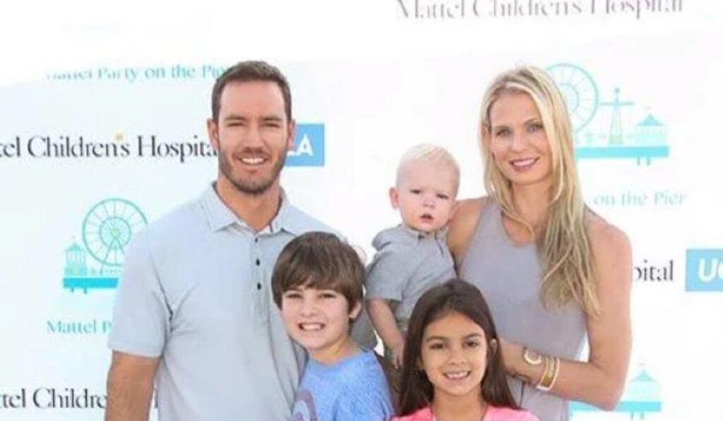 Ava Lorenn Gosselaar