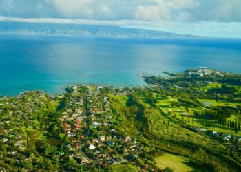 The Power of Proximity: What Makes Oceanfront Living So In-Demand