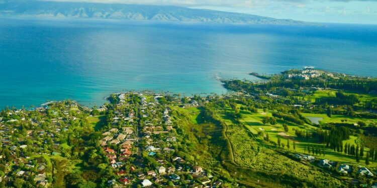 The Power of Proximity: What Makes Oceanfront Living So In-Demand