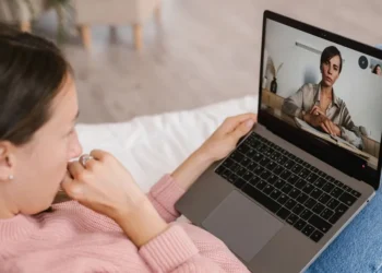 Why Every Therapist Needs to Invest in the Right Counseling Software for Improved Client Care