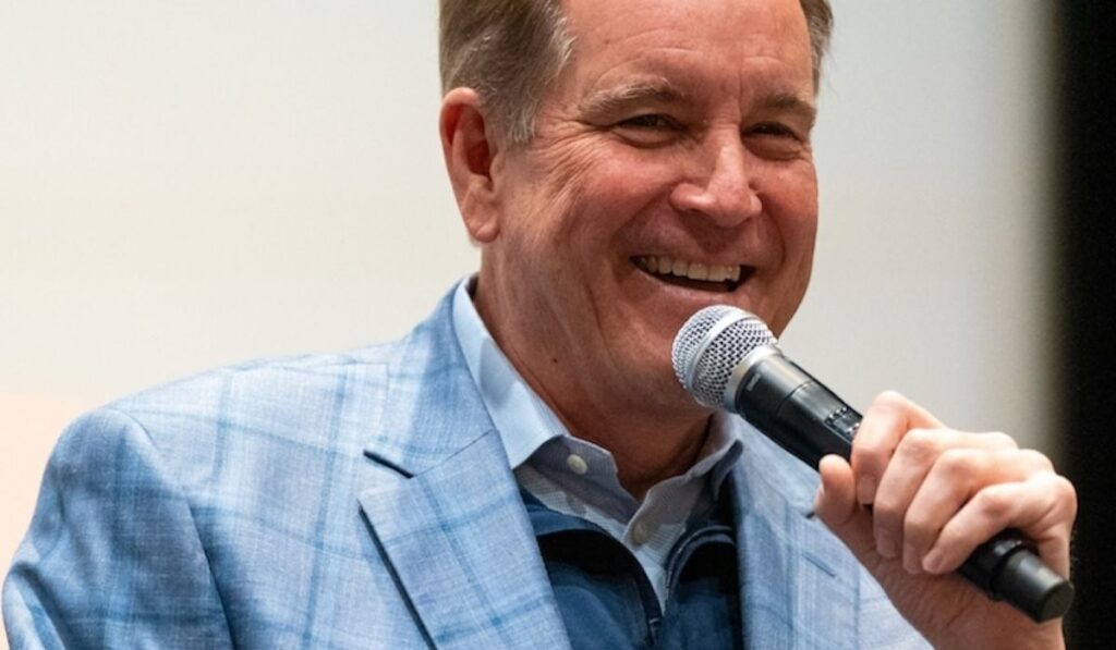 how old is jim nantz