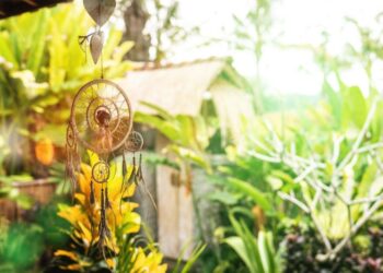 Elegant Outdoor Accents